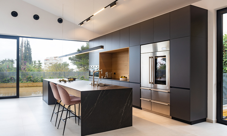 Contemporary Kitchen